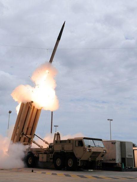 De I'Infiniment Petit à l'Infiniment Grand