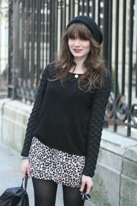 look leopard
