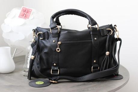 New in | Tassel Detail Hobo Bag