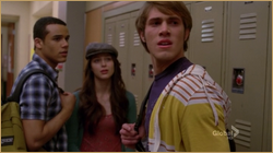 vlcsnap_2013_04_17_11h29m17s164