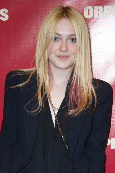 Dakota Fanning Dakota Fanning attends the 