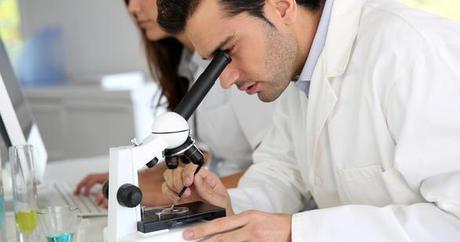 Des dispositifs rétro-réfléchissants pour détecter les menaces biologiques ? 