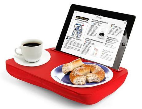 Un dock iPad qui fait aussi plateau repas, ça existe