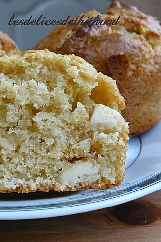 muffins au chocolat blanc et à la poudre d'amande P1180432.JPG