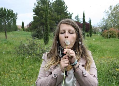 En Avril, ne te découvre pas d'un fil