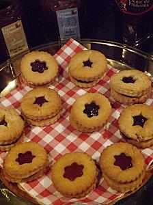 Petits biscuits lunettes à la confiture