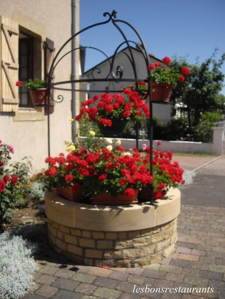 BURE(57)-La Fontaine et le Lavoir