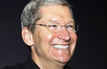 Tim Cook ne veut pas d’un iPhone plus grand tim-cook-smile