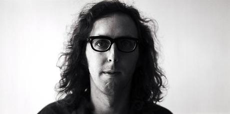 Tout n’est qu’Acid
Tel Saint Michel terrassant le démon, Acid...