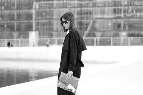 Les Dessous, Dessus!