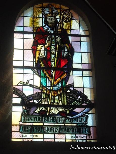 TRESSANGE(57)-Les Vitraux de l'Église Saint-Pierre