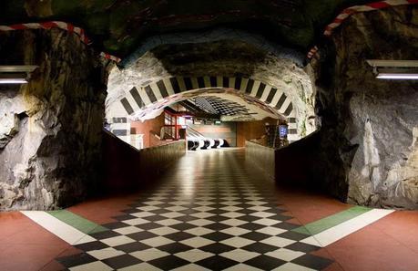 stockholm-metro-subway-art-sweden-worlds-longest-art-gallery-16