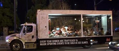 Une opération de Guerilla Marketing choquante pour dénoncer l'esclavagisme sexuel