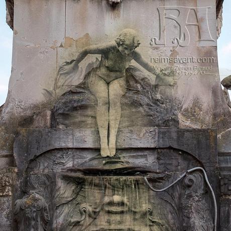 La fontaine Subé, flambant neuve en 1906/2013