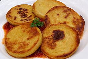 panisse_Marseille_pois chiches_Nice_sauce tomate_coulis tomamtes.JPG