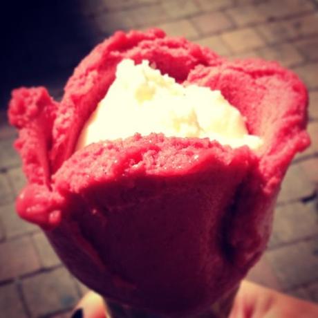 glace fleur Amorino fraise