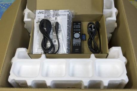Déballage du JVC DLA-X55RW JVC DLA-X55RW