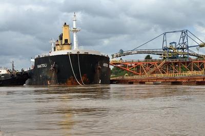 Blog de domguyanais :JOURNAL DE L'AMAZONIE EN EVOLUTION, Accident au port de Santana