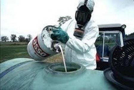 Cinq pesticides dangereux : plainte pour mise en danger de la vie d'autrui