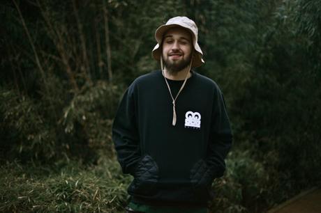 554168_528893057149747_881156552_n