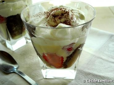 Recette bio : Trifle aux fraises et chocolat