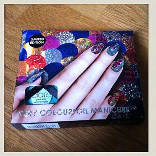 Le récit d'une catastrophe  - Ciaté Kit Very Colourfoil Manicure