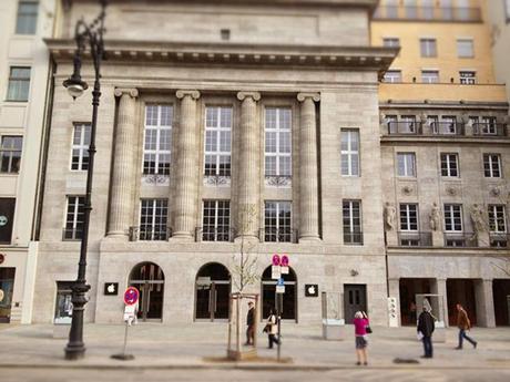 Nouvelles photos de l'Apple Store à Berlin...
