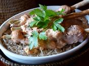 Brochettes saumon citronnelle, sauce lait coco