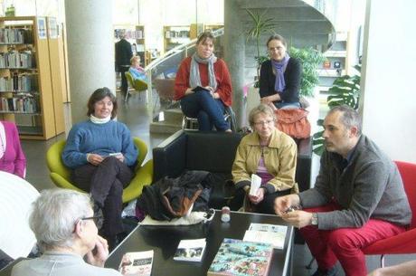 Les membres du groupe de lecture de la médiathèque l'Odyssée de lomme se familiarisent avec l'oeuvre de la présidente du jury du Prix du Marais 2013