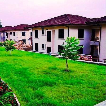 UN MILLIONNAIRE QUTTE MICROSOFT POUR EDUQUER LES FUTURS LEADERS AFRICAINS - Patrick Awuah - Ashesi University