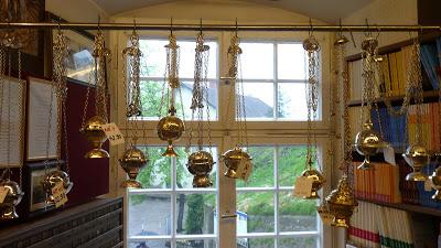 Photos: un magasin d'articles de piété