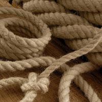 Trois remèdes pour calmer les angoisses existentielles des électeurs : le Sarkozyl ® et le Hollandol ® ou la corde...