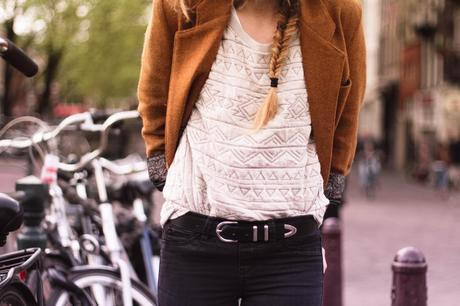 Image and video hosting by TinyPic