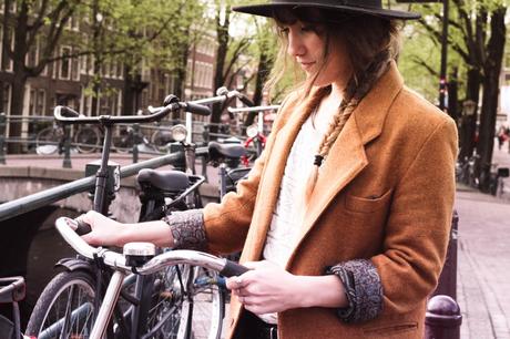 Image and video hosting by TinyPic