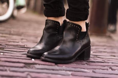 Image and video hosting by TinyPic