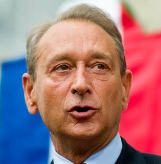 Progressez aux échecs avec Jean Hébert