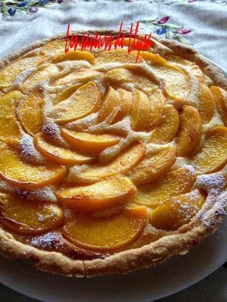 Tarte aux pêches, au flan et à la frangipane
