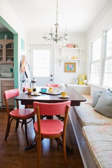 Love the pink chairs!