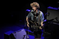 On y était : Kim Churchill au Club Soda (supporting Billy Bragg)