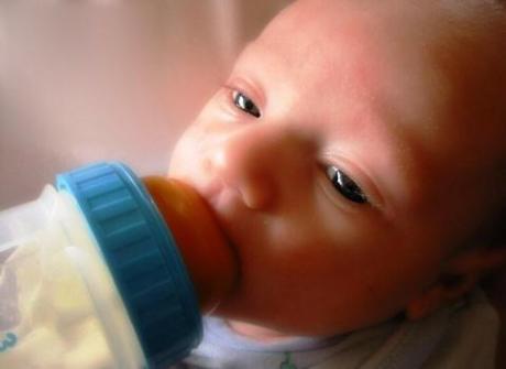 Que faire en cas de reflux du nourrisson?