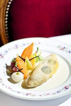 Restaurant Benoît Volaille jaune des Landes par Fernand Point ®pierremonetta 226x340