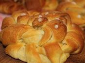 Brioche comme diamant, miel noix.