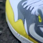 nike-air-max-1-essential-cool-grey-yellow-6