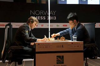 Échecs en Norvège : Sergey Karjakin (2767) 1-0 Wang Hao (2743) - Photo © site officiel  