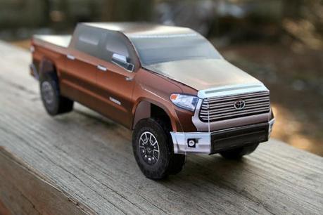 Papercraft Toyota Tundra 2014