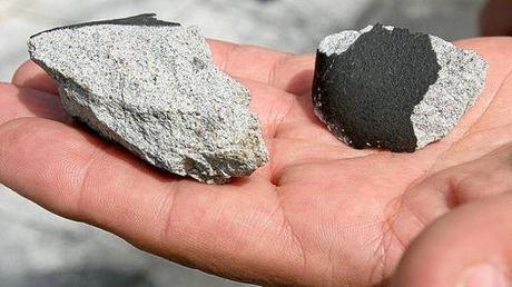 Deux météorites se crashent sur la planète