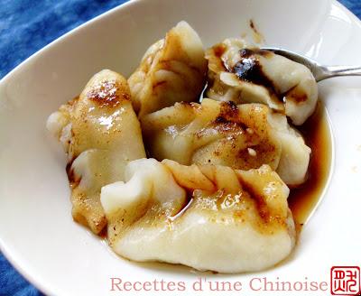 zhong shuijiao / raviolis dans la sauce rouge de Sichuan 钟水饺 zhōng shuǐjiǎo