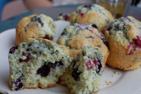 Muffins moelleux aux fruits rouges {Recette}