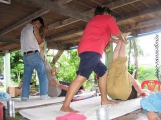 Castres. La prof d’anglais devient masseuse thaï