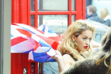 Rita Ora sur le tournage de son nouveau clip